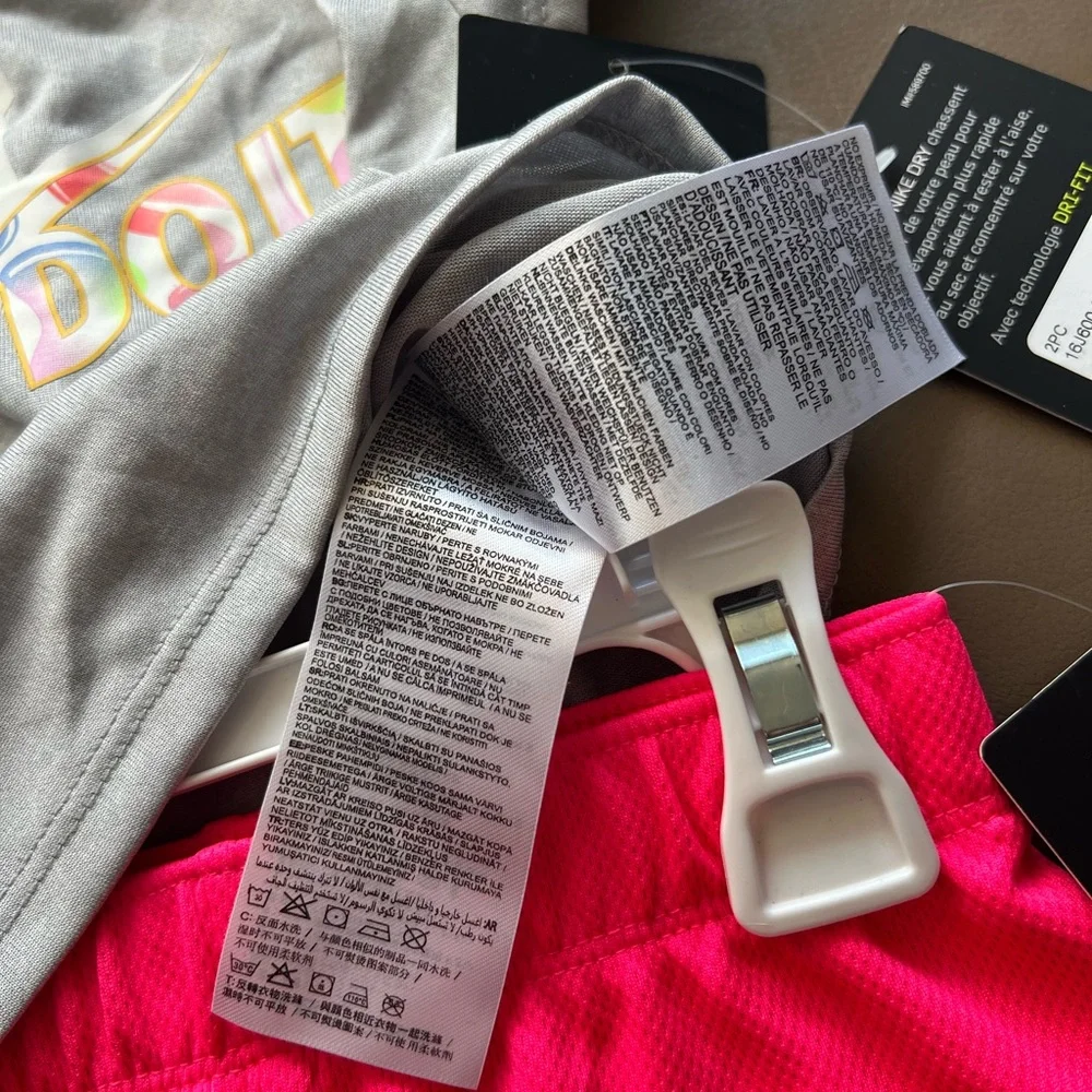 Nike Infant/Toddler Girls' 2-Piece Dri-FIT Short Set 💕🩶 - Picture 7 of 14